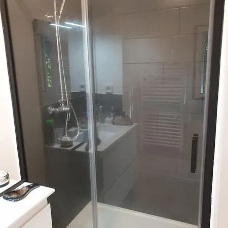 شقة Les Rochettes, Joli Appartement, Neuf, Calme Et Paisible